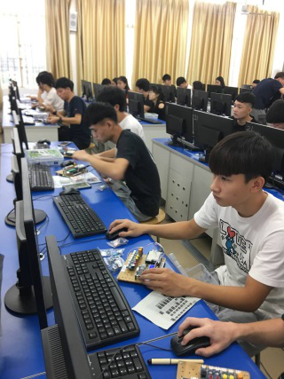信工特色，灣區(qū)魅力 | 2020年廣東新安職業(yè)技術(shù)學(xué)院信息工程系專業(yè)介紹——計(jì)算機(jī)信息技術(shù)開發(fā)